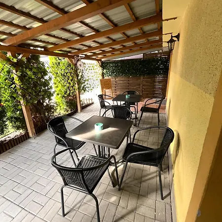Garden Homestay Velky Meder