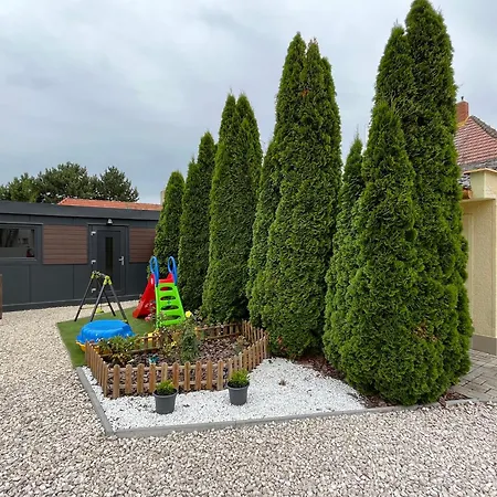 Homestay Garden Velky Meder