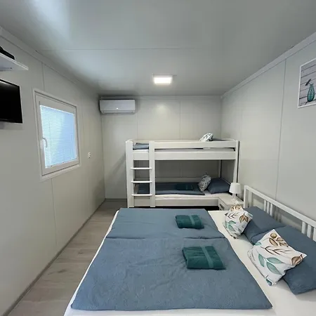 Garden Ubytovanie v rodine Velky Meder